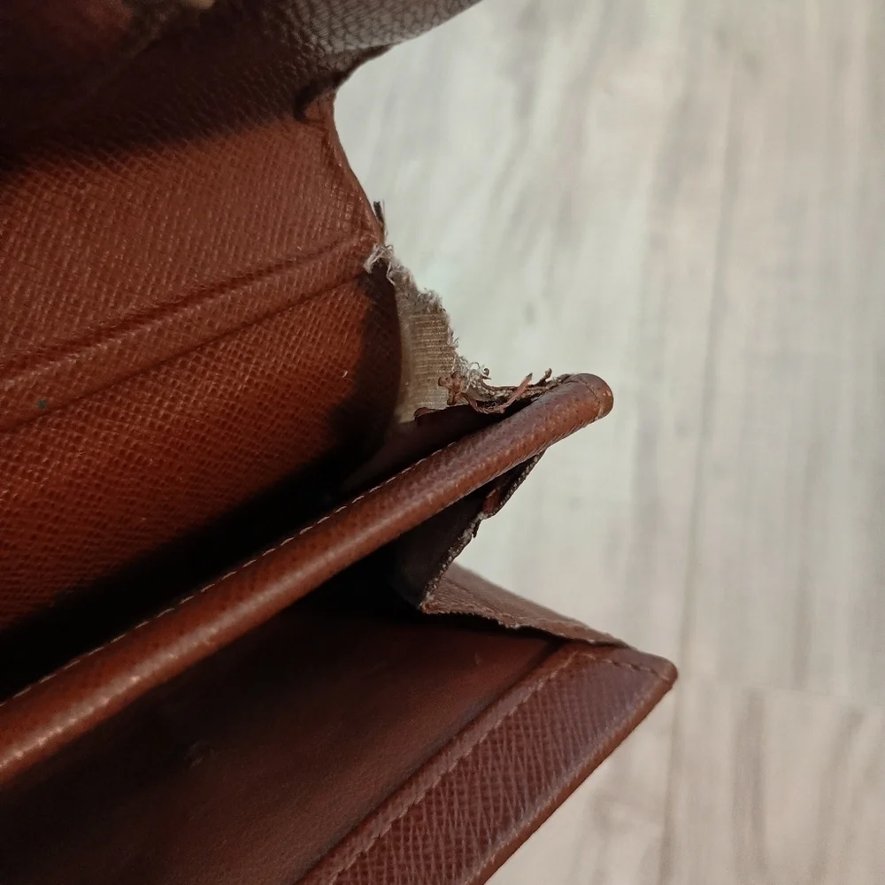 Authentic Louis Vuitton LV Micro Brown Folding Monogram Leather Card Wallet Smal